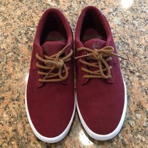 Etnies Shoes - Etnies Jameson Vulc Suede Sneakers Etnies Shoes - Etnies Jameson Vulc Suede Sneakers